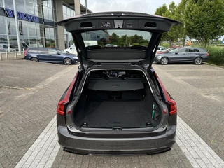 Volvo V90 Volvo V90 2.0 T8 Plug-in hybrid AWD Ultra Executive Edition | Modeljaar 2026 | Privacy Glas | Bowers & Wilkins | Luchtvering | Massagestoelen - afbeelding nr 19