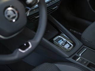 Škoda Octavia Škoda Octavia Combi 1.5 TSI MHEV Business Edition Plus | Matrix LED | Chrome pakket | Stoel-, Stuur- & voorruitverwarming | Navi 13inch | Elektr.trekhaak | El. achterklep m.sensor | ACC | - afbeelding nr 29