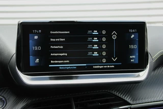 Peugeot 208 Peugeot 208 1.2 PureTech GT Automaat |PANORAMADAK, CARPLAY, ACC, VIRTUAL 3D, 360 CAMERA, STOELVERWARMING, KEYLESS, LED, PDC| - afbeelding nr 20