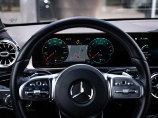 Mercedes-Benz A-Klasse Mercedes A-klasse A250e AMG|PANO|18''|CARPLAY|PLUG-IN|SFEERV - afbeelding nr 30