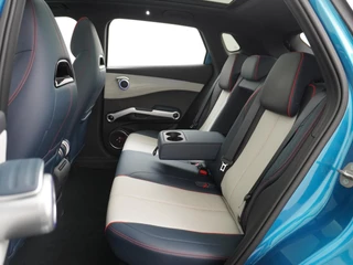BYD ATTO 3 BYD Atto 3 Design COMPLETE AUTO | RIJKLAAR INCL. FABR. GARANTIE T/M 2028 | AANDRIJFLIJN EN ACCU ZELFS T/M 2030 - afbeelding nr 22