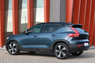 Volvo XC40 Volvo XC40 T5 Recharge R-Design | Parkeercamera | Keyless | Glossy black - afbeelding nr 3