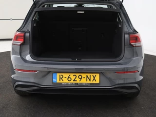 Volkswagen Golf Volkswagen Golf 1.0 TSI Life | Carplay | Sfeerverlichting |  Navigatie | Adaptive cruise | Full LED | Parkeerhulp | DAB | Climate control | Bluetooth - afbeelding nr 9
