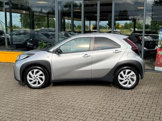 Toyota Aygo Toyota Aygo X 1.0 VVT-I MT First Edition - camera - afbeelding nr 2