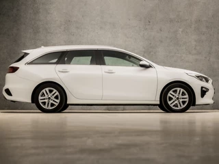 Kia Ceed Sportswagon (APPLE CARPLAY, GROOT NAVI, CAMERA, CLIMATE, SPORTSTOELEN, TREKHAAK, CRUISE, DAB+, NIEUWSTAAT) - afbeelding nr 4