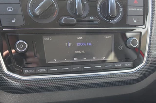 Volkswagen up! Airco , Cruise control , Stoelverwaming , DAB radio - afbeelding nr 15