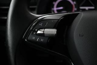 Škoda Scala Skoda Scala 1.0 TSI Ambition | Carplay | Full LED |  Climate control | Parkeerhulp | DAB | Cruise control | Dakspoiler - afbeelding nr 12