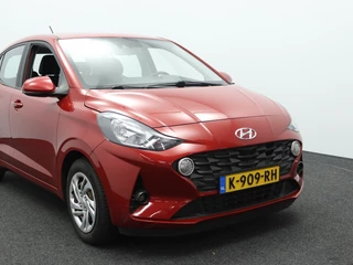 Hyundai i10 Hyundai i10 1.0 Comfort Smart | All season | Navigatie | Stoelverwarming | C - afbeelding nr 3