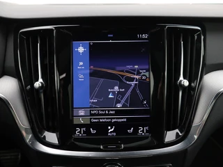 Volvo V60 Volvo V60 T6 PLUG-IN HYBRID R-DESIGN SCHUIFDAK 360GR CAM HARMAN KARDON ACC - afbeelding nr 27