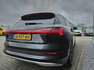 Audi e-tron Audi e-tron 50 quattro Led Luchtvering 22 inch Black 71 kWh - afbeelding nr 32