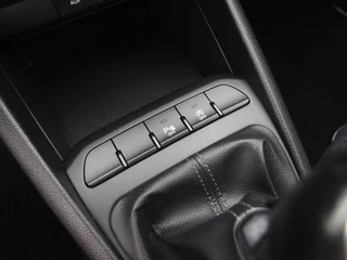 Kia Stonic Kia Stonic 1.0 T-GDi DynamicLine CAMERA / AIRCO / CRUISE / CARPLAY / DAB+ / PDC / BLUETOOTH / NL-AUTO - afbeelding nr 28