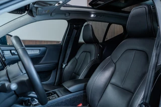 Volvo XC40 Volvo XC40 T2 Geartronic Inscription Pano|Leer|HarmanKardon|Elektrische Achterklep| - afbeelding nr 3