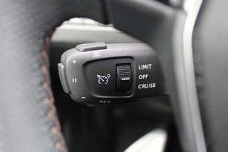 Peugeot 5008 | Black Pack | Adaptieve Cruise | 7-Persoons | Led | BLIS | Navigatie - afbeelding nr 33