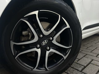 Hyundai i20 Hyundai i20 1.0 T-GDI Comfort | Navigatie | Leer - afbeelding nr 4