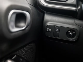 Citroën C3 (APPLE CARPLAY, NAVIGATIE, CAMERA, GETINT GLAS, SPORTSTOELEN, LM VELGEN, CRUISE, NIEUWE APK, NIEUWSTAAT) - afbeelding nr 23