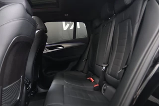 BMW X4 BMW X4 M40i M Sport / PANODAK / HUD / KEYLESS / DODEHOEK / CAMERA / 21'' - afbeelding nr 22
