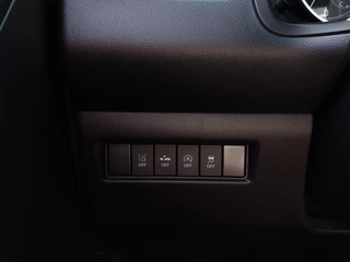 Suzuki Swift Suzuki Swift 1.0 BoosterJet 111pk Smart Hybrid Stijl | Navi | Clima | Adap.Cruise | Led Koplampen | Keyless Entry | Achteruitrijcamera | Stoelverwarming | Rijstrook+Licht+Regensensor | Privacy Glass |16'' - afbeelding nr 21