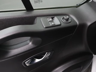 Fiat Talento Fiat Talento 2.0MultiJet 145PK Lang Imperiaal | Trekhaak | Navigatie | Betimmering | 3-Persoons | Airco | Cruise - afbeelding nr 8