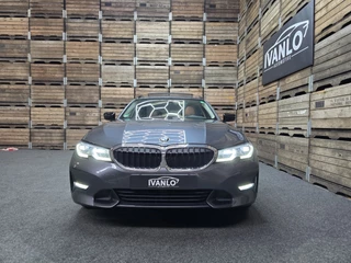 BMW 3 Serie BMW 3-serie 330e xDrive High Executive HUD Leder Navi Carplay Clima Cruise 18