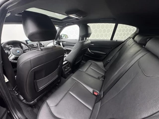 BMW 1 Serie BMW 1-serie M135i Executive RWD Schuifdak Xenon Leer Carplay - afbeelding nr 9