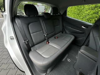 Opel Ampera-e Opel Ampera-e Business executive 60 kWh, NL AUTO, NAP, BOSE, LEDER, NAVI, CRUISE, KEYLESS, CAMERA, DODEHOEK, ECC-AIRCO, STOEL/STUURVERWARMING, LICHTMETAAL 17