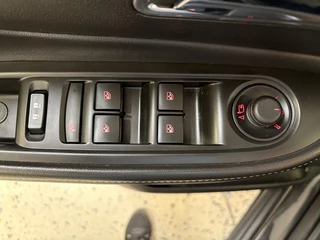Opel Mokka Opel Mokka 1.4 T 140pk Innov Sport Leder Navigatie Trekhaak PDC Camera Cruise - afbeelding nr 13