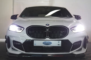 BMW 1 Serie BMW 1 Serie 118i M-Performance M-Sport H&K LEDER SFEER '20 - afbeelding nr 5