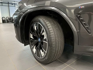 BMW iX3 TREKH, H&K Sound, MEM, 20-inch LMV ** € 22.900,= onder NP - BMW GAR t/m 04-2029 ** ** INFORMEER OOK NAAR ONZE AANTREKKELIJKE FINANCIAL-LEASE TARIEVEN ** - afbeelding nr 9