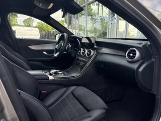Mercedes-Benz C-Klasse Mercedes-Benz C-Klasse 200 AMG Business Plus Edition | NL-auto | 1e Eig | Night | Panorama | Sfeerv | Carplay - afbeelding nr 13
