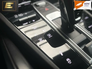 Porsche Cayenne Porsche Cayenne Coupé 4.0 Turbo S E-Hybrid | Techart | Sport Chrono | Carbon afwerking - afbeelding nr 40