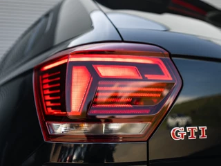Volkswagen Polo Volkswagen Polo 2.0 TSI GTI Pano Beats Navi Alcantara VOL!! - afbeelding nr 10