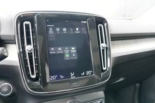 Volvo XC40 Volvo XC40 1.5 T5 Recharge Inscription - Dealer onderhouden - Panoramisch schuif/kanteldak - Stoel en stuurwielverwarming - Harman Kardon - Elektrisch verstelbare stoelen - Adaptieve cruise control i.c.m. BLIS - 360 graden camera - - afbeelding nr 37