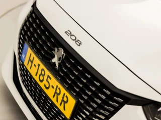 Peugeot 208 Peugeot 208 1.2 PureTech Sport (APPLE CARPLAY, GROOT NAVI, 360 CAMERA, LM VELGEN, SPORTSTOELEN, LANE ASSIST, LED KOPLAMPEN, PARKEERSENSOREN, NIEUWE APK, NIEUWSTAAT) - afbeelding nr 30