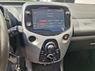 Toyota Aygo Toyota Aygo 1.0 VVT-i x-play Automaat | Apple Carplay | Andoid Auto | Achter - afbeelding nr 18