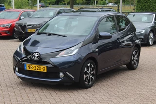 Toyota Aygo Toyota Aygo 1.0 VVT-i x-play / Camera / Navigatie / 15'' / Bluetooth / Airco - afbeelding nr 6