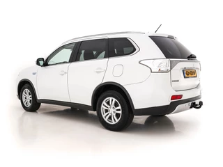 Mitsubishi Outlander Mitsubishi Outlander 2.0 PHEV Business Edition X-Line AWD Aut. *NAVI-FULLMAP | LEATHER-FABRIC | COMFORT-SEATS | CAMERA | ECC | KEYLESS | SHIFT-PADDLES | TOWBAR | 16
