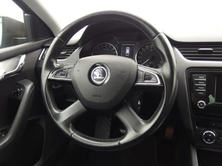 Škoda Octavia TREKHAAK / NWE D-RIEM / STOELVERW / NAVI / CLIMA / PDC / NL-AUTO - afbeelding nr 19