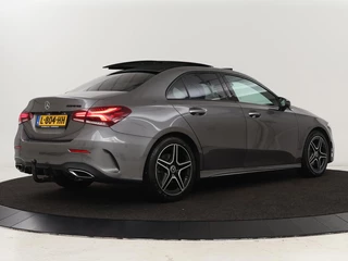 Mercedes-Benz A-Klasse Mercedes-Benz A-klasse 200 Business Solution AMG | Panoramadak |  Stoelverwarming | Trekhaak | Matrix LED | Memory | Carplay | Keyless | Camera | Sfeerverlichting | Leder/Alcantara | Park Assist - afbeelding nr 38
