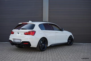 BMW 1 Serie BMW 1-serie M140i LCI2 | Schuifdak | Navi Pro | 719M | M Sport onderstel | Zaero diffuser | Alpinweiss - afbeelding nr 2