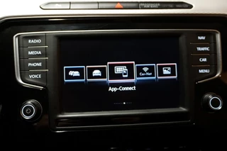 Volkswagen Passat Volkswagen Passat VARIANT 1.4 TSI GTE HIGHLINE DSG-AUTOMAAT - afbeelding nr 19