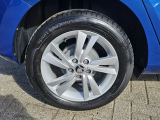Škoda Fabia Škoda Fabia 1.0 TSI Ambition, Carplay! PDC! Nwe APK! Zondag Open! - afbeelding nr 12