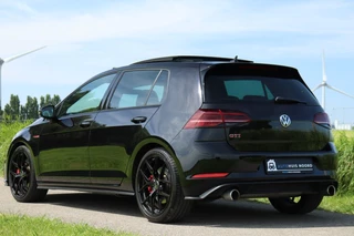 Volkswagen Golf Volkswagen Golf 7.5 GTI Performance / Vol Opties! / 245PK! / DSG / ACC / Pano / DynAudio / Virtual Cockpit / Navi / 19