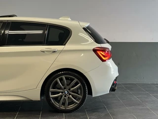 BMW 1 Serie BMW 1-serie 120i High Executive | NAP | Schuifdak | M-Sport | Camera | - afbeelding nr 20