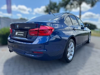 BMW 3 Serie BMW 3-serie 320i High Executive 184 PK / PDC / NAVIGATIE / CRUISE / NL AUTO / LEDER / AUTOMAAT - afbeelding nr 38