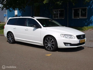 Volvo V70 Volvo V70 AWD 2.4 D5 215 Aut6 Leer Xenon 18Velgen Pdc Mooi!! - afbeelding nr 5