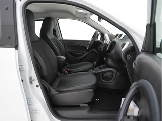Smart Forfour Smart Forfour EQ Business Solution Cool&Audio Pack 18 kWh [ 3-Fase ] (INCL-BTW) *FULL-LEATHER | AIRCO | DAB | CRUISE | COMFORT-SEATS | 15''ALU* - afbeelding nr 12