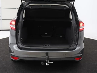 Ford C-MAX Ford C-Max 1.5 TDCi Titanium | Carplay | Trekhaak |  Navigatie | Verwarmde voorruit | Climate control | Keyless | Parkeerhulp | Cruise control - afbeelding nr 9