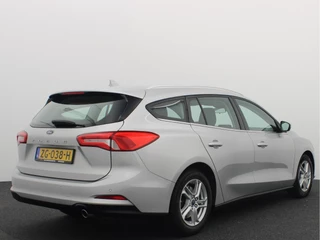 Ford Focus Ford Focus Wagon 1.0 EcoBoost Trend Edition Business AIRCO / NAVI / PDC / BLUETOOTH / CRUISE / CARPLAY / NL-AUTO - afbeelding nr 15
