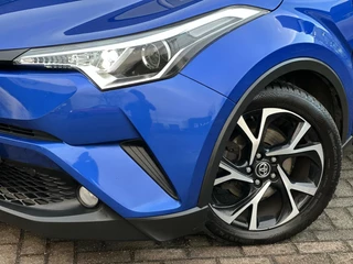 Toyota C-HR Toyota C-HR 1.8 Hybrid Dynamic Clima Cruise 18