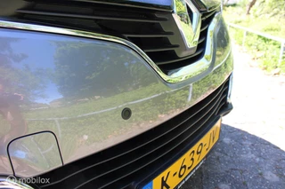 Renault Captur Renault Captur 1.2 TCe Xmod, Automaat, pdc voor en achter, trekhaak, navi, cruise control, achteruitrij camera, stoelverwarming. - afbeelding nr 18